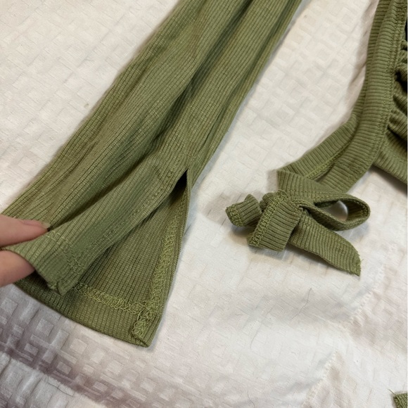 Olive green tight fit slit sides flared cuff - Picture 2 of 3